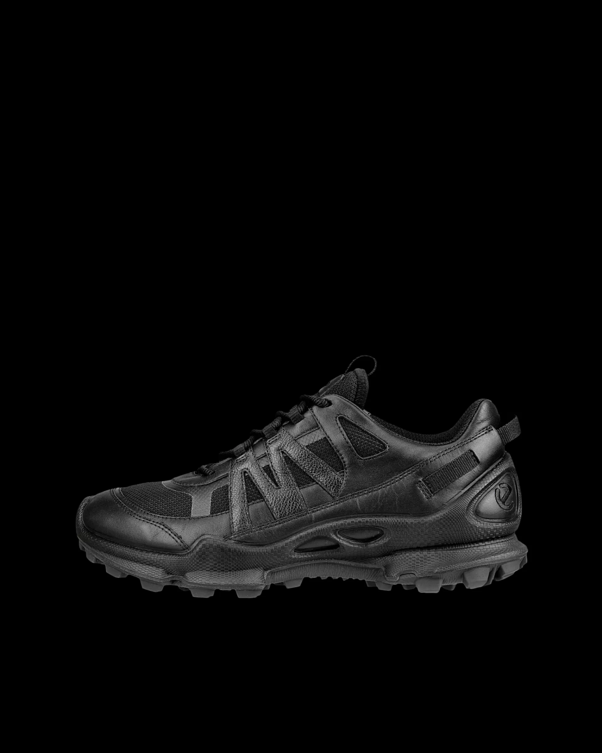 BIOM C-TRAIL W^ECCO Hot