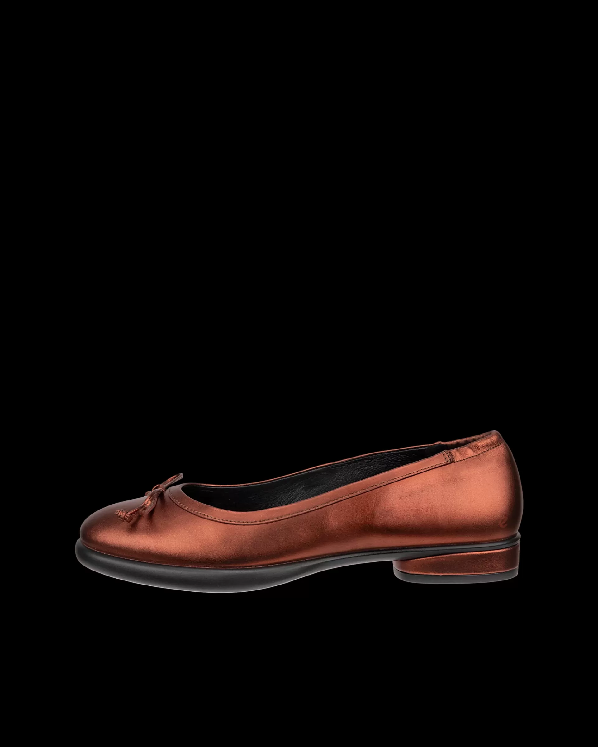 SCULPTED LX^ECCO Store