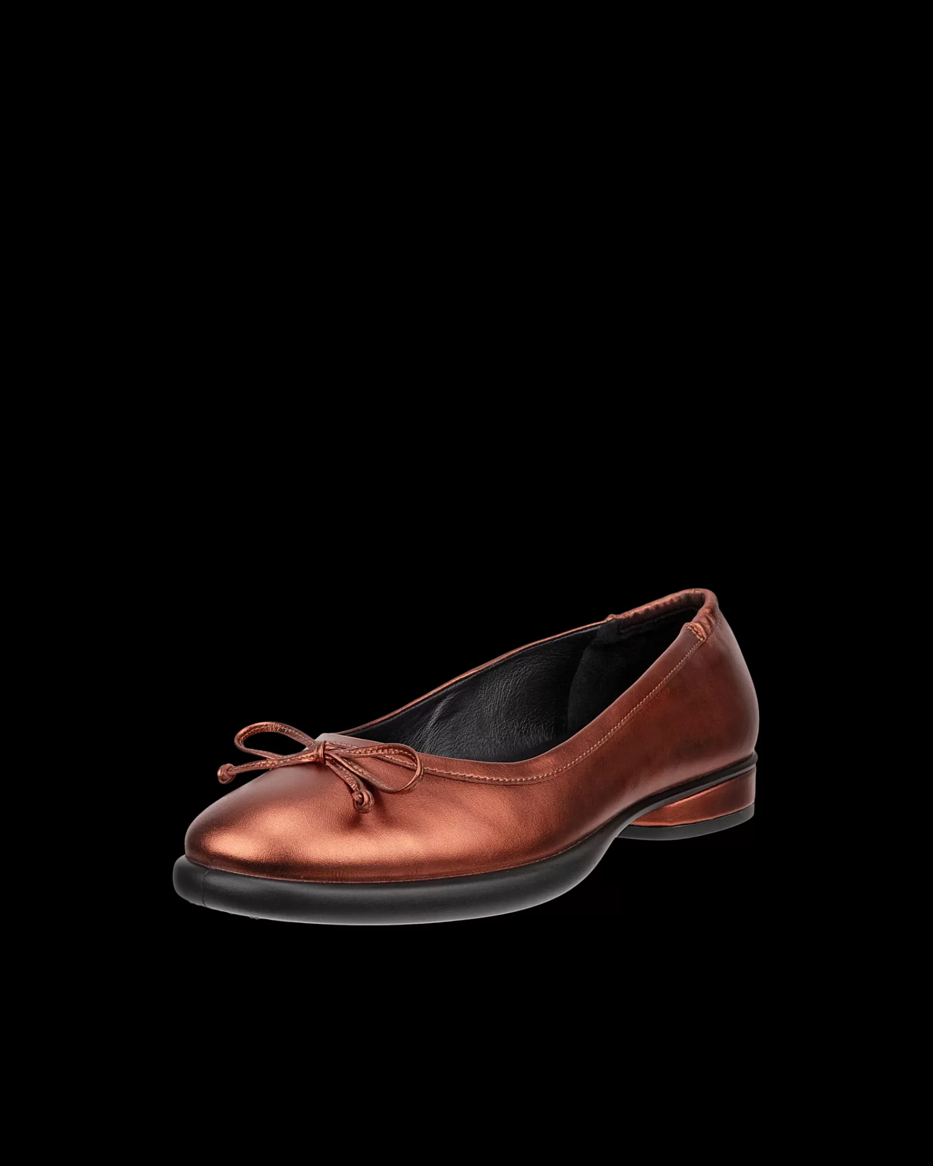 SCULPTED LX^ECCO Store